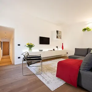 https://comfort-apartment-panicale.it-tuscanyhotel.com