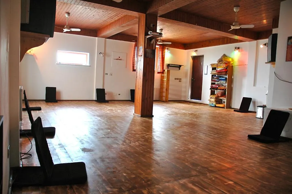 Meditation Center Osho Sammasati Hotel Monreale Guest house