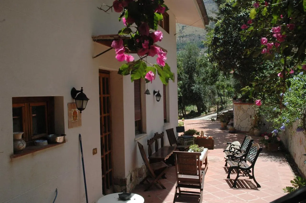 Guest house Meditation Center Osho Sammasati Hotel Monreale